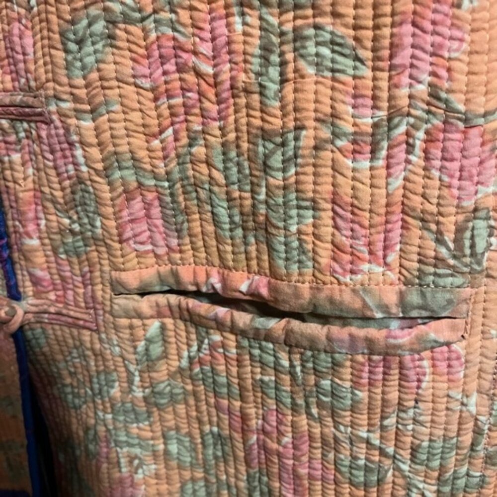 Sam Hilu silk quilted jacket reversible stunning florals fun buttons pockets M - Picture 8 of 8